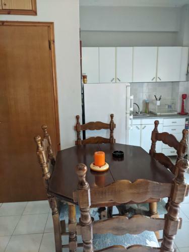 Haideftou's Apartment