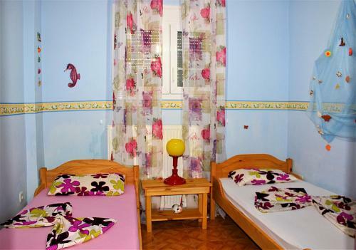 Vanna's Holiday House