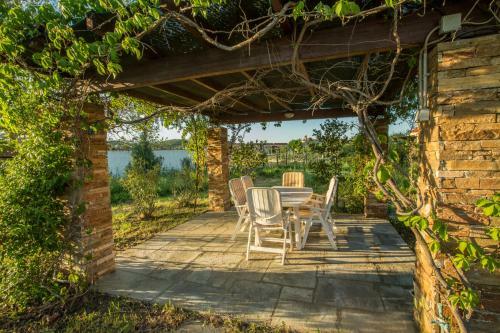 Functional House By The Sea At Ierissos