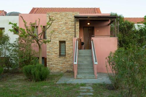 Functional House By The Sea At Ierissos