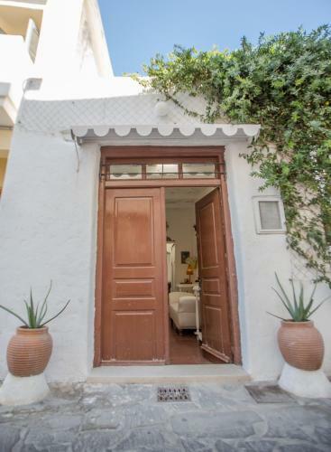 Holiday In The Real Crete