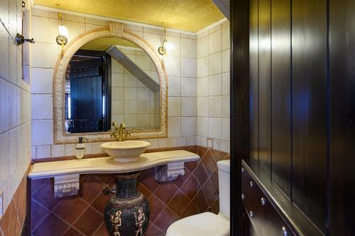 Villa Oneiro Luxury Home ~ Nature, Serenity, View