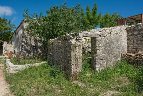 Charilaos Spiti Old Perithia