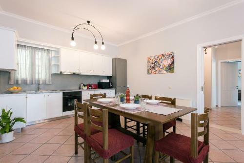 Hermes Gouvia Notos Luxury Apartment