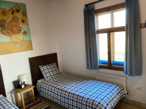 �ri Koma Vend�gh�z