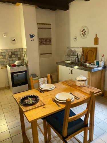 �ri Koma Vend�gh�z