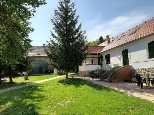 Bed & Breakfast Nat�ra Panzi�&apartmanh�z