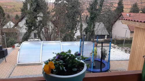 Onix- Kis-t� Apartman Orf?