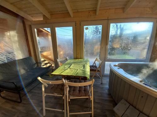 Onix- Kis-t� Apartman Orf?