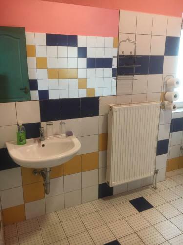 Hostal Roland Motel