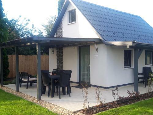 Silver House Vend�gh�z