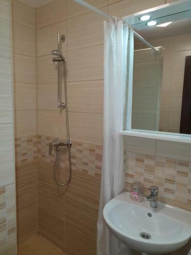 Crystal S�st� Apartman