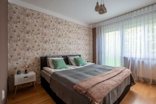 Center Home Apartman
