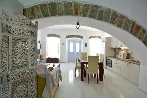 Arco I/ Downtown Rustic Apartment/4 Min From Port