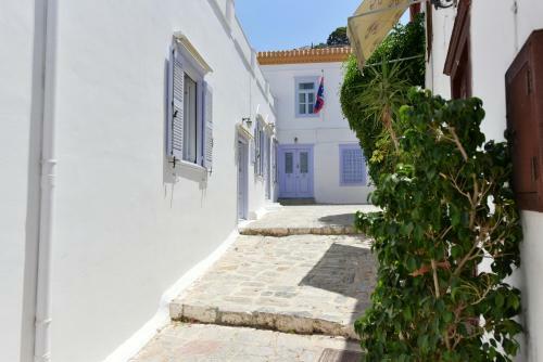 Arco I/ Downtown Rustic Apartment/4 Min From Port