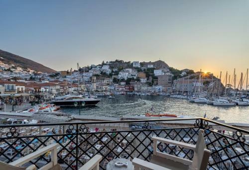 Hostal Upper Hydra