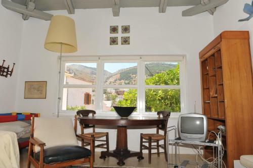 Dione House