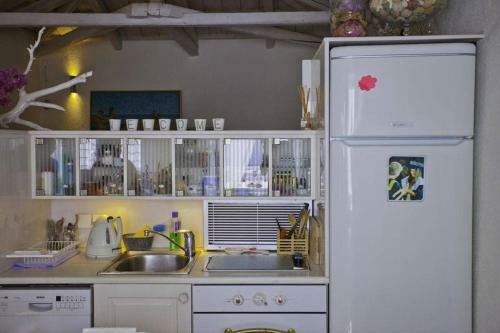 Beautiful Dollhouse In Hydra