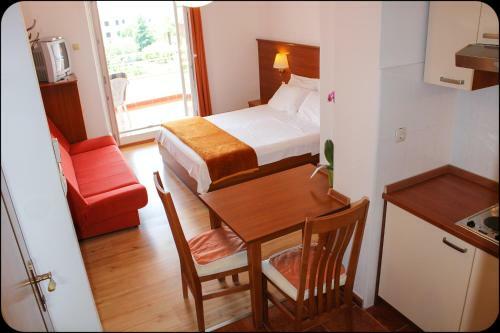 Hostal Gargamelo Pension