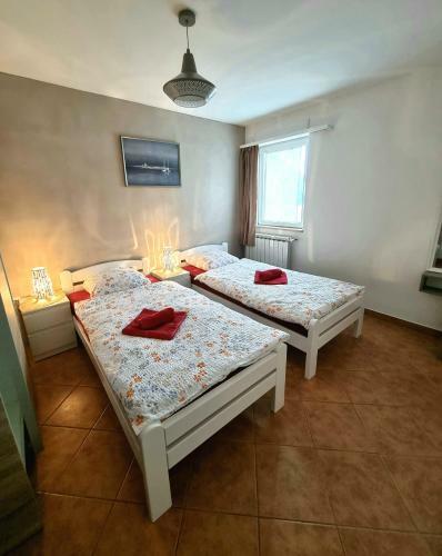 Apartment Villa Engel With Pool
