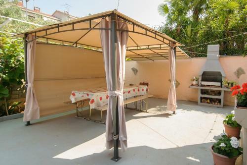 Apartments Nives