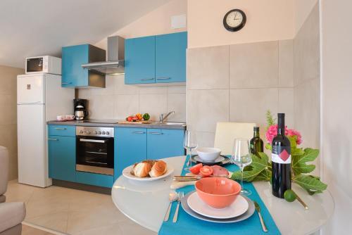 Villa Hope Apartments
