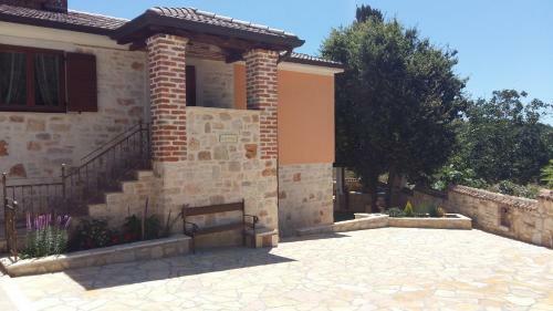 Pore? Villa Luna With Pool
