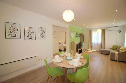 Holiday Homes In Porec/istrien 10143