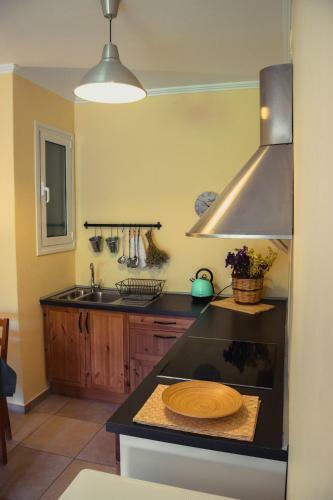 Apartamento Sofia's Apt - Just 30 Meters From Ipsos Beach