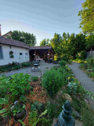 Apartamento Eperkert Vend�gh�z