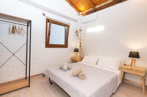 Seaview Stone Apartment In Ipsos Beach