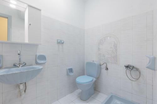 Marina Beachfront Apartment By Konnect, Ipsos Corfu