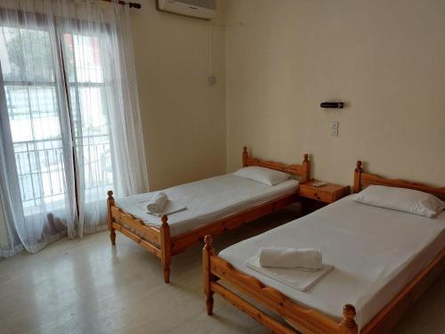 Elpis Holiday Apartments