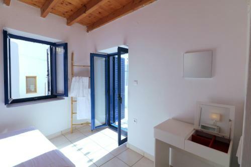 100+ Year Old Traditional Cycladic House