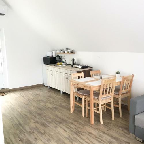 Apartamento Dombay House
