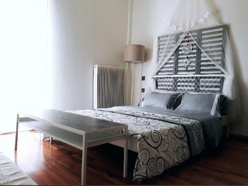Urban Yoga House Hostel & Retreat