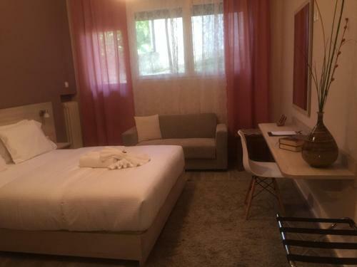 Hermes Central Luxury Apartment