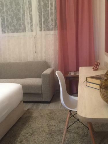 Hermes Central Luxury Apartment