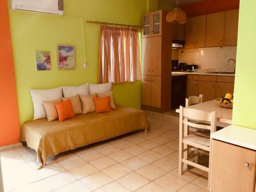 Iliochari Sea View Apartments Oropos - Kalamos