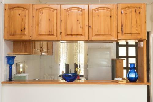 Iliochari Sea View Apartments Oropos - Kalamos
