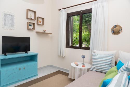 Iliochari Sea View Apartments Oropos - Kalamos