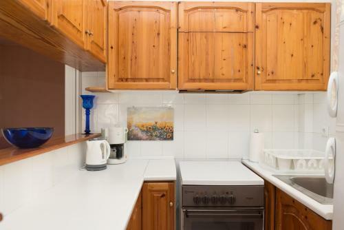 Iliochari Sea View Apartments Oropos - Kalamos