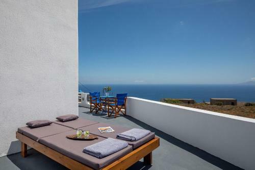 White Utopia Apartments And Maisonettes