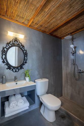 White Utopia Apartments And Maisonettes