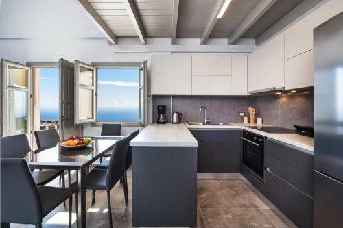 Theano Cave Suites & Villas