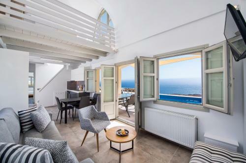 Theano Cave Suites & Villas