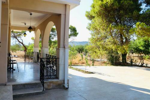 Apartamento Aura House - Serene And Breezy Home Under Pines