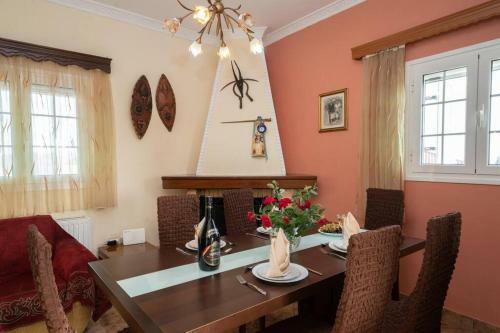 Dimitris Luxury Apartment