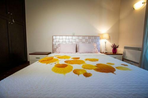 Eco Stone Villa With Private Pool, Jacuzzi And Bbq