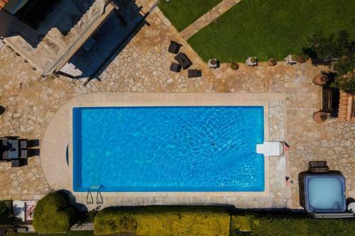 Eco Stone Villa With Private Pool, Jacuzzi And Bbq